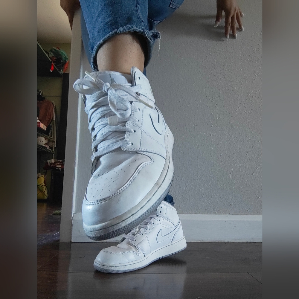 Nike Air Jordan Cream High-Tops